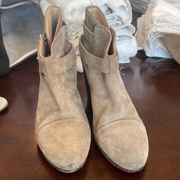 Rag and Bone heeled bootie, newbuck material - Picture 1 of 4